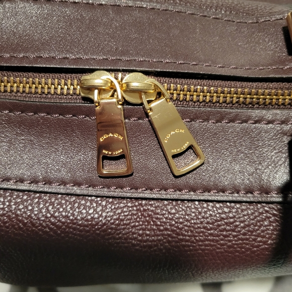 EUC Coach Oxblood Leather Lane Satchel - Picture 10 of 16